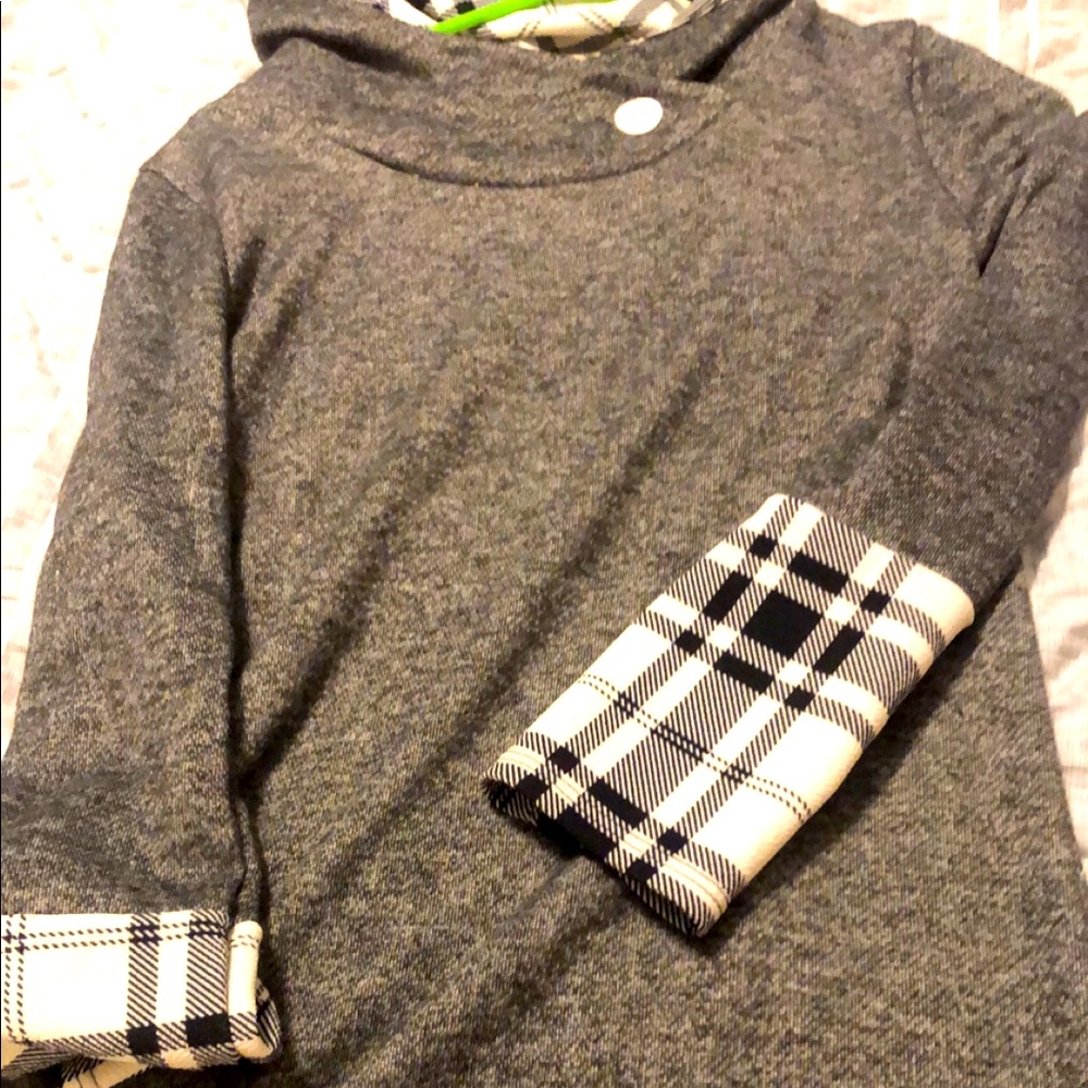 Women’s sweater